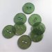 Grn glimmerknap, 2 huls, 25 mm