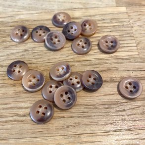 Brun hornlook knap, 4-huls, 11 mm