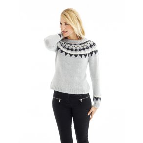 Bluse med nordiske borter - PDF opskrift til download