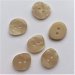 Irregulr knap, beige, 2-huls, 15 mm