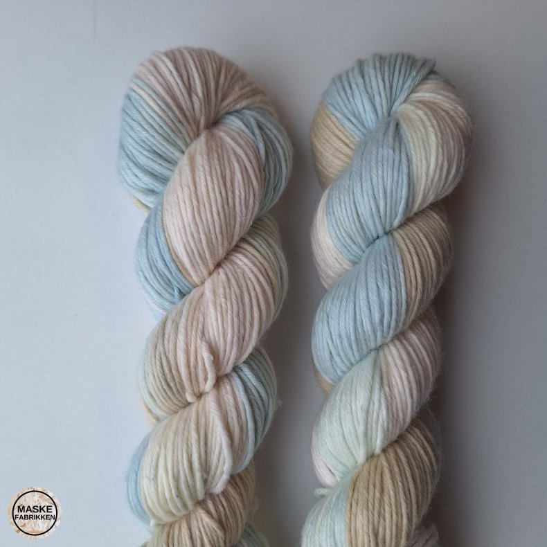 Maskefabrikkens Tykke Hndfarvede Garn - Pastel Univers