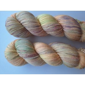 Maskefabrikkens Hndfarvede Garn - Forrsfin