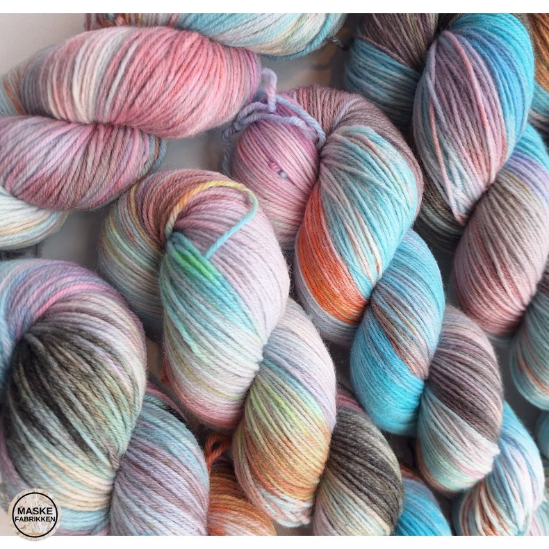 Maskefabrikkens Hndfarvede Garn - Max Fantastisk