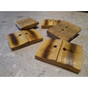 Firkantet 2-huls knap � 30x37 mm