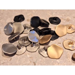 Metalknap med �je - 18 mm