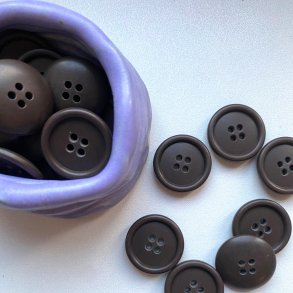 Mrkebrun knap, 22 mm