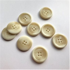 Hvid knap i hornlook 4-huls, 23 mm