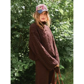 Brady Sweater, strikkeopskrift (papir)