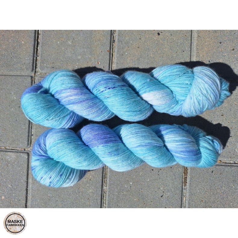 Maskefabrikkens H�ndfarvede Garn - Blue Hawaii
