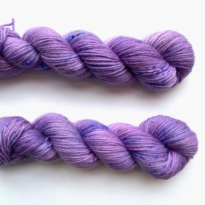 Maskefabrikkens Tykke Hndfarvede Garn - Dyb Lilla