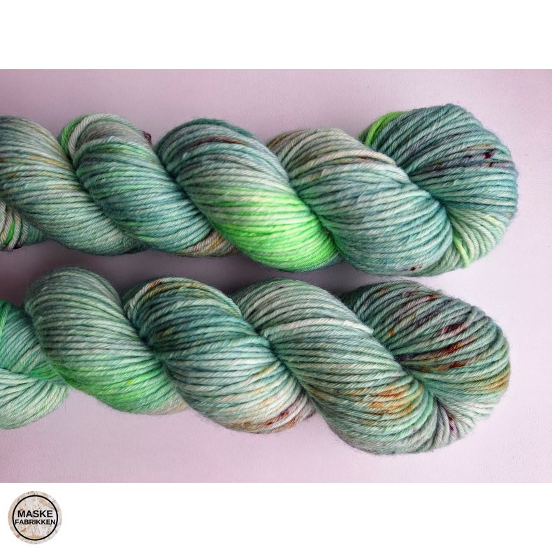 Maskefabrikkens Tykke Hndfarvede Garn - Engblomst