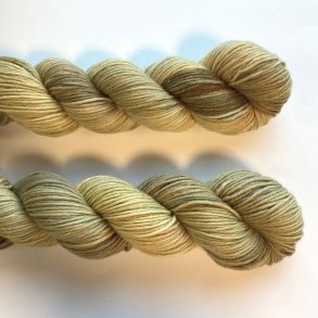 Maskefabrikkens Tykke Hndfarvede Garn - Et Grnligt Skr