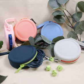 Pouch med maskewirer og ls