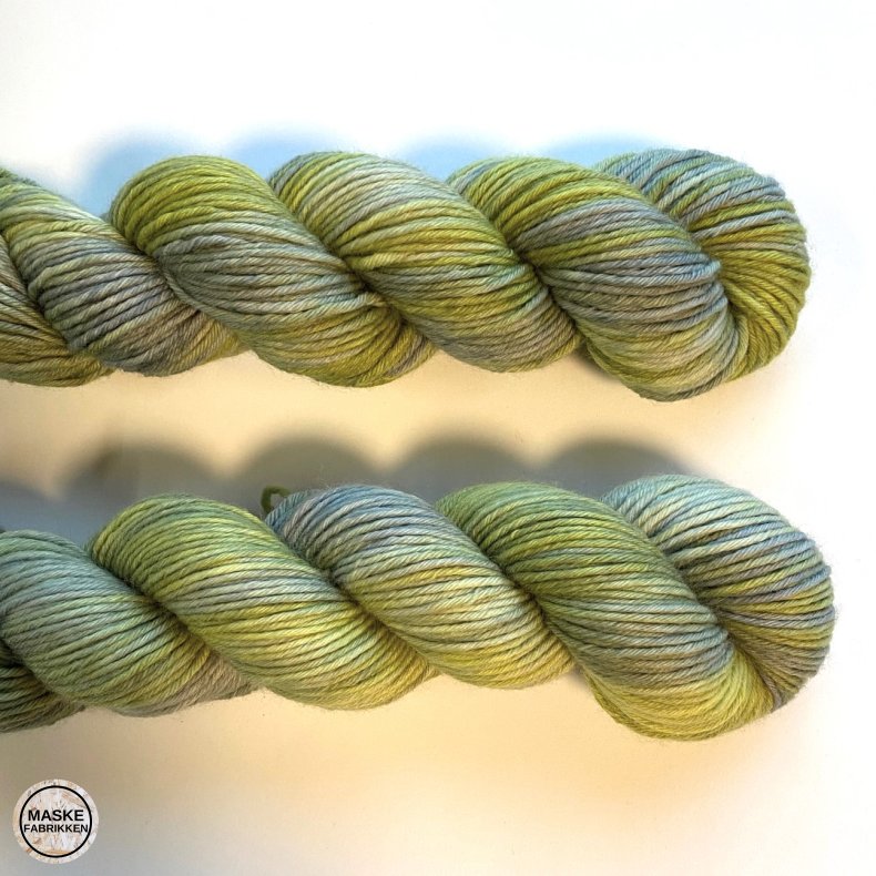 Maskefabrikkens Tykke Hndfarvede Garn - Greenblue