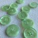 Semitransparent knap - lysegrn, 25 mm