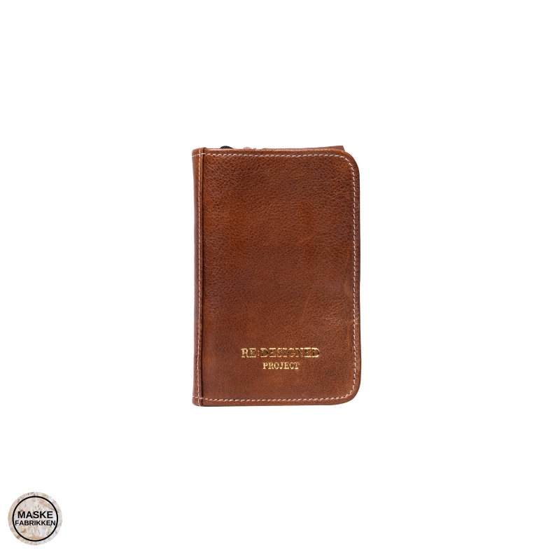 RE:DESIGNED Project 135 - Walnut