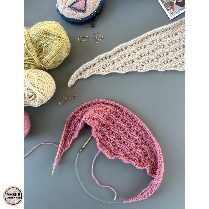 Peacock Scarf, LeKnit