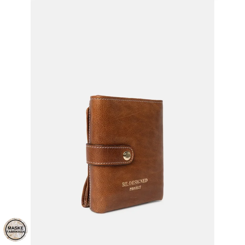 RE:DESIGNED Project 34, Walnut