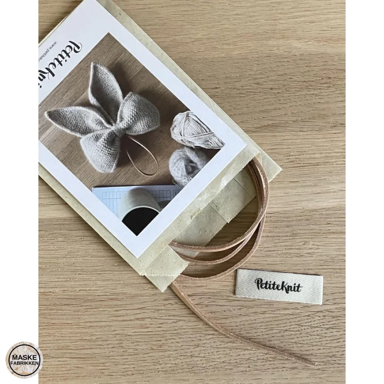 PetiteKnit Lderhanke til December Bow