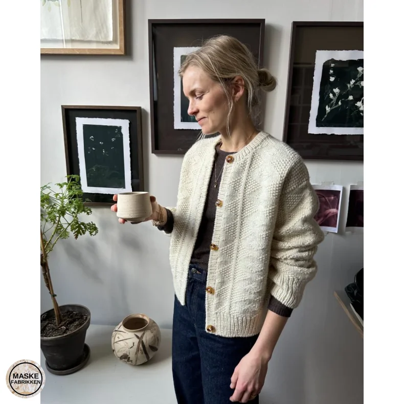 PetiteKnit - Esther Jacket, strikkeopskrift (papir)