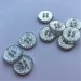 Slv glimmerknap 4-huls, 15 mm