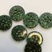 Grn glimmerknap 4-huls, 15 mm