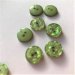 Grn shiny knap 2-huls, 11 mm