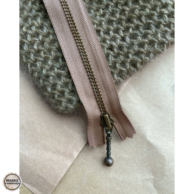 PetiteKnit - Lynls 14 cm, Hasselnd