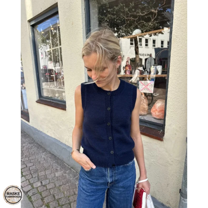 PetiteKnit - Maggie Vest, strikkeopskrift (papir)