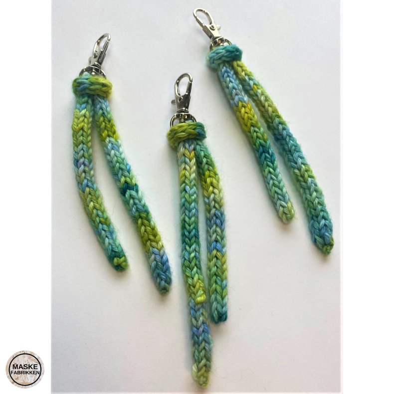 Strikket n�glering - h�ndfarvet gr�n