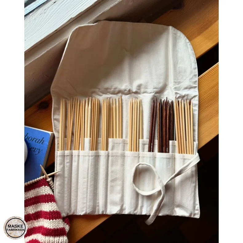 Knitter's Needle Case fra PetiteKnit - etui til strmpepinde