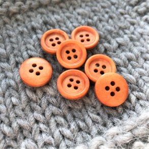 Lakeret trknap 4-huls, 15 mm