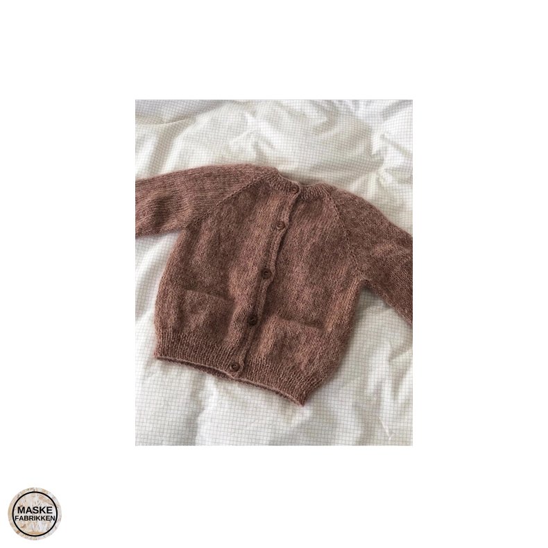 PetiteKnit - Ellens Cardigan, strikkeopskrift (papir)