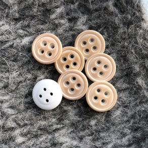 Knap med glasur, 4-huls, 15 mm